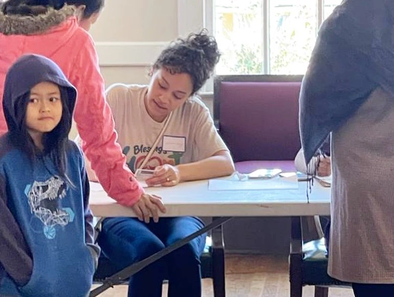 Food pantry registration and volunteers